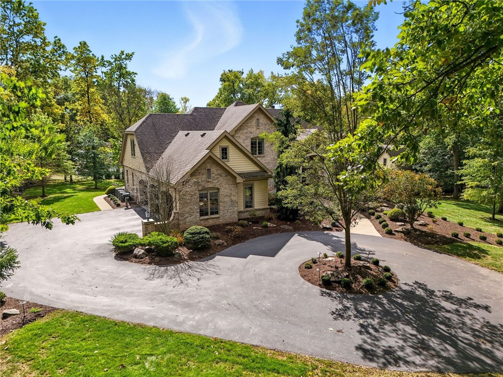 105 Oakwood Road