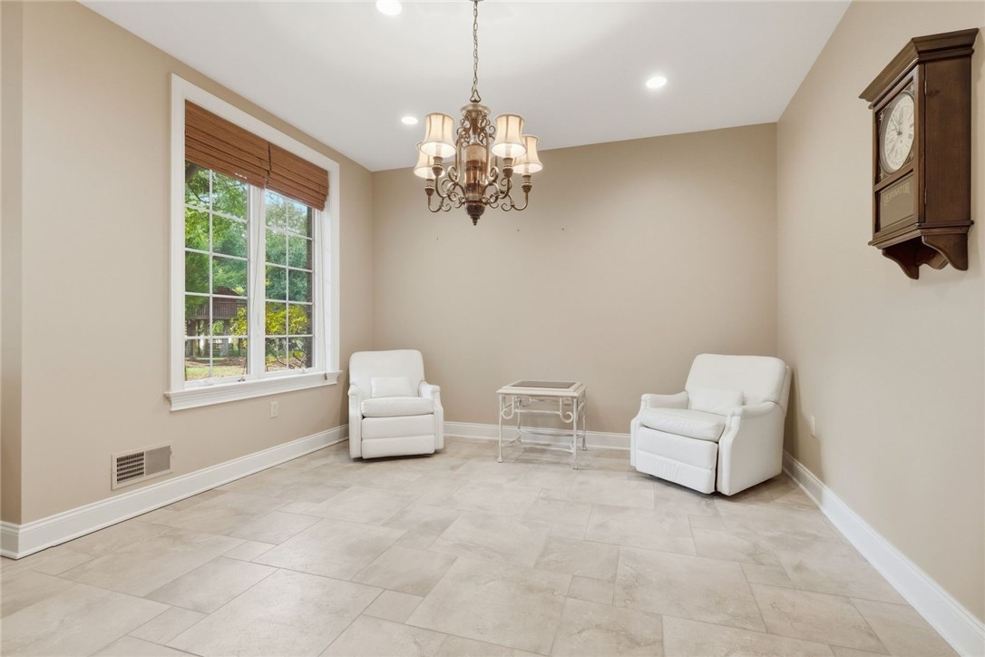 105 Oakwood Road