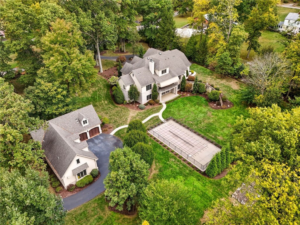 105 Oakwood Road