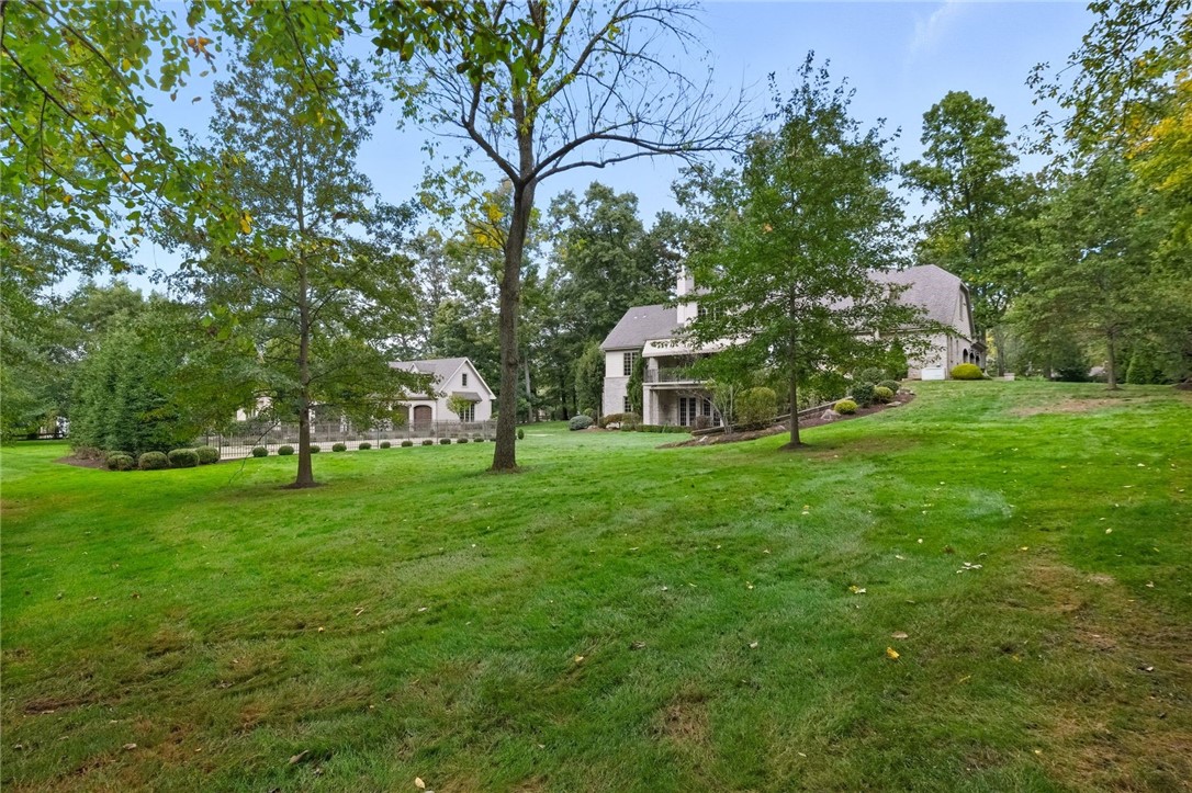 105 Oakwood Road