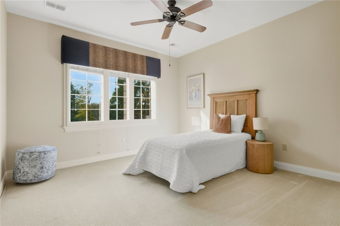 105 Oakwood Road