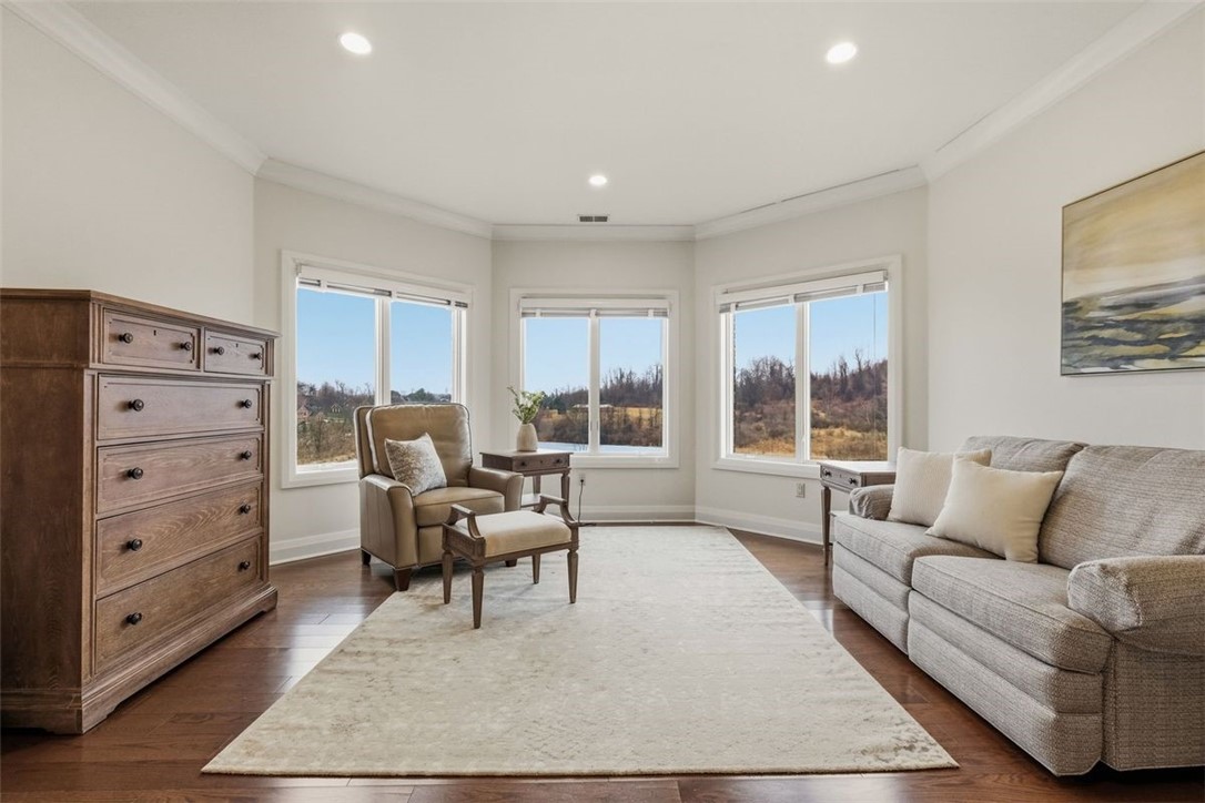 308 Sutherland Drive