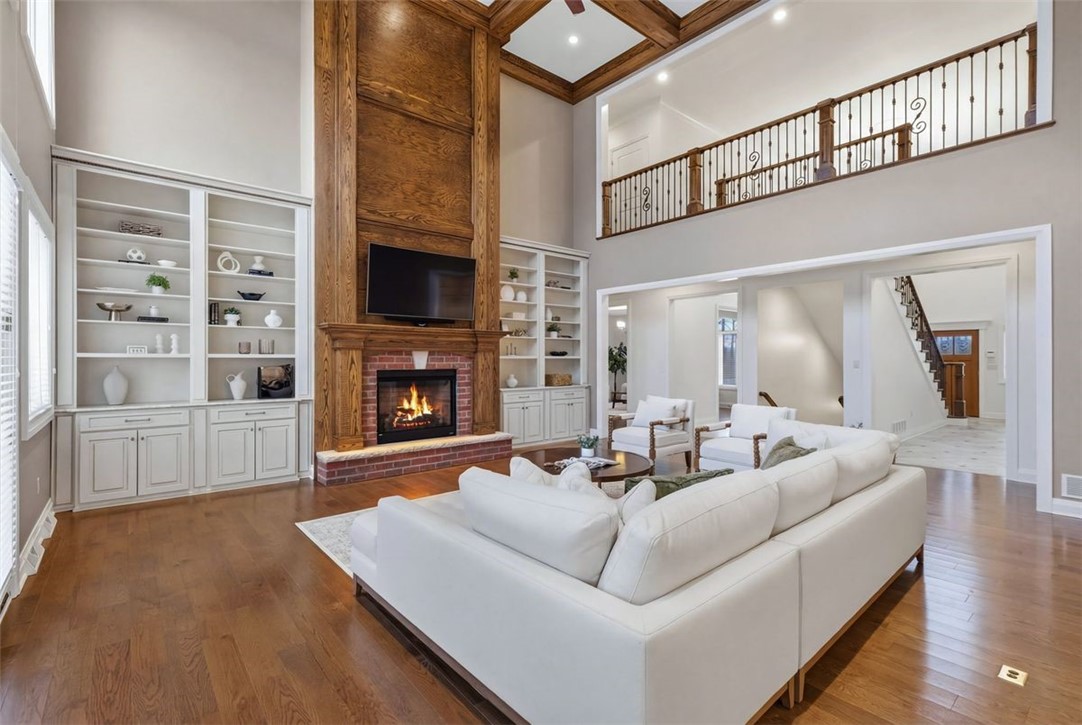 308 Sutherland Drive