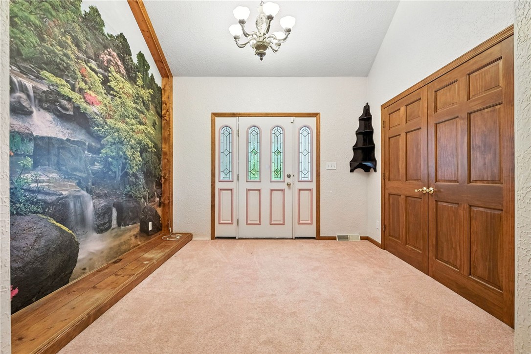 341 Paris Colliers Road