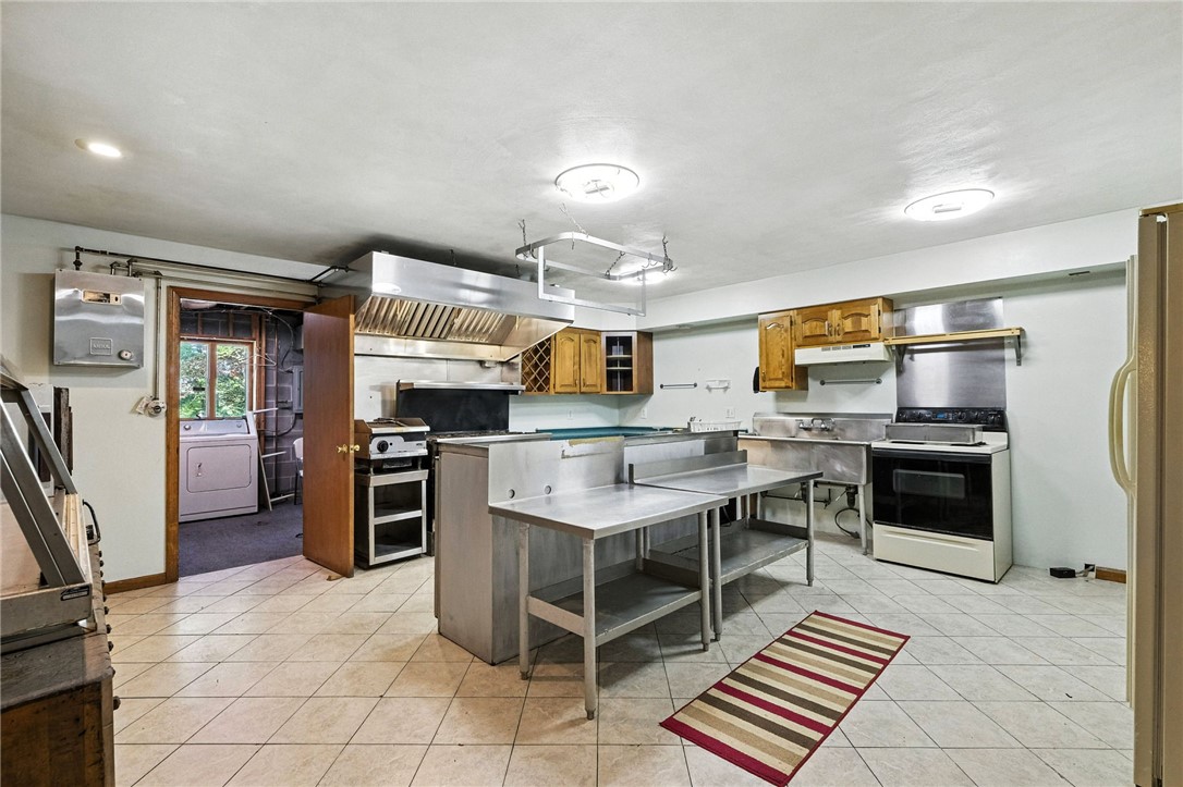 341 Paris Colliers Road