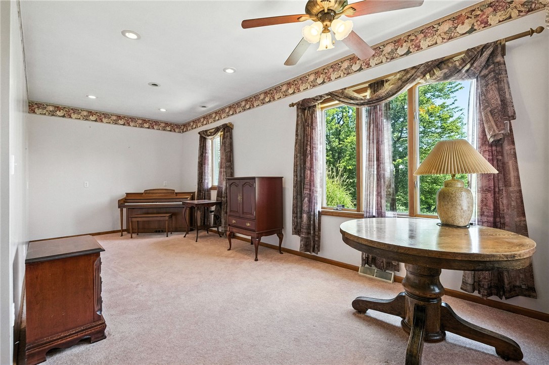 341 Paris Colliers Road