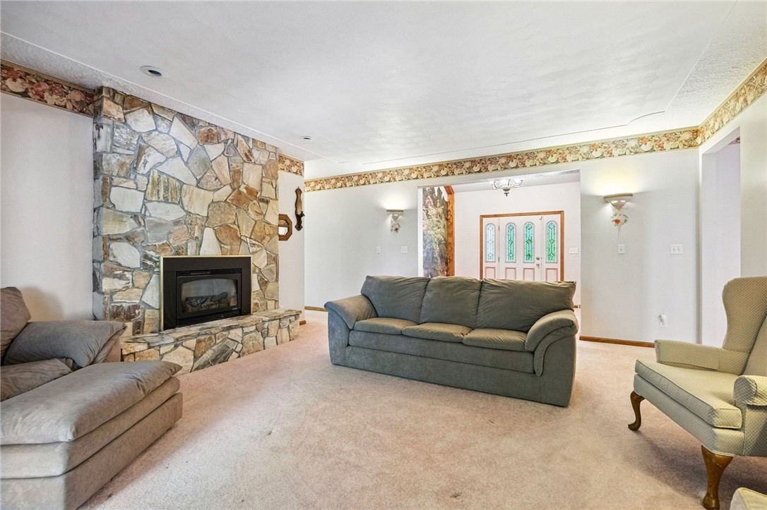 341 Paris Colliers Road