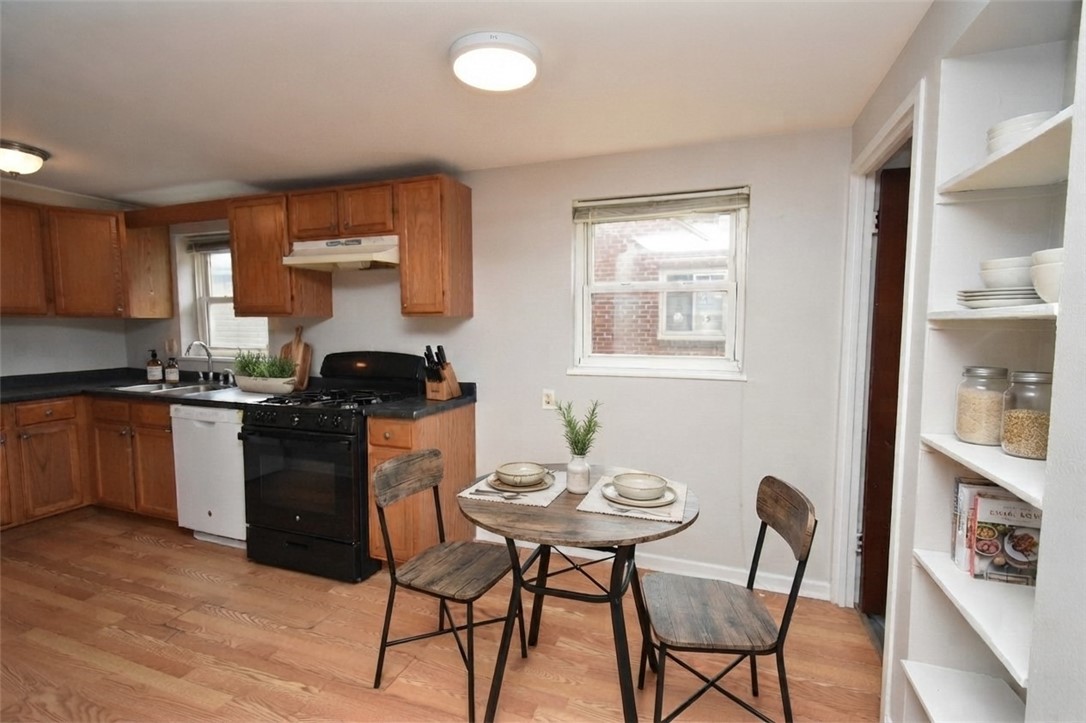 121 Glencoe Drive