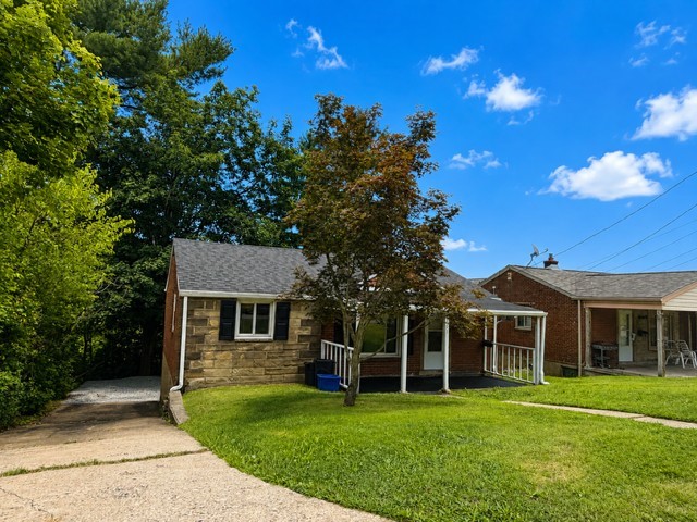 121 Glencoe Drive
