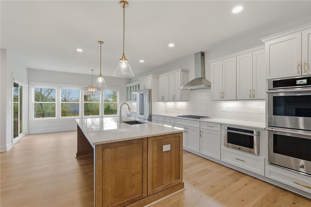 528 Harvest View Dr