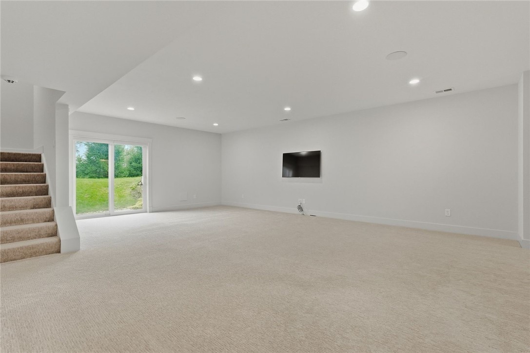 528 Harvest View Dr