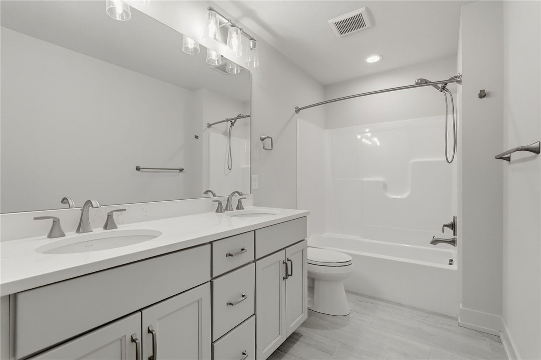 528 Harvest View Dr