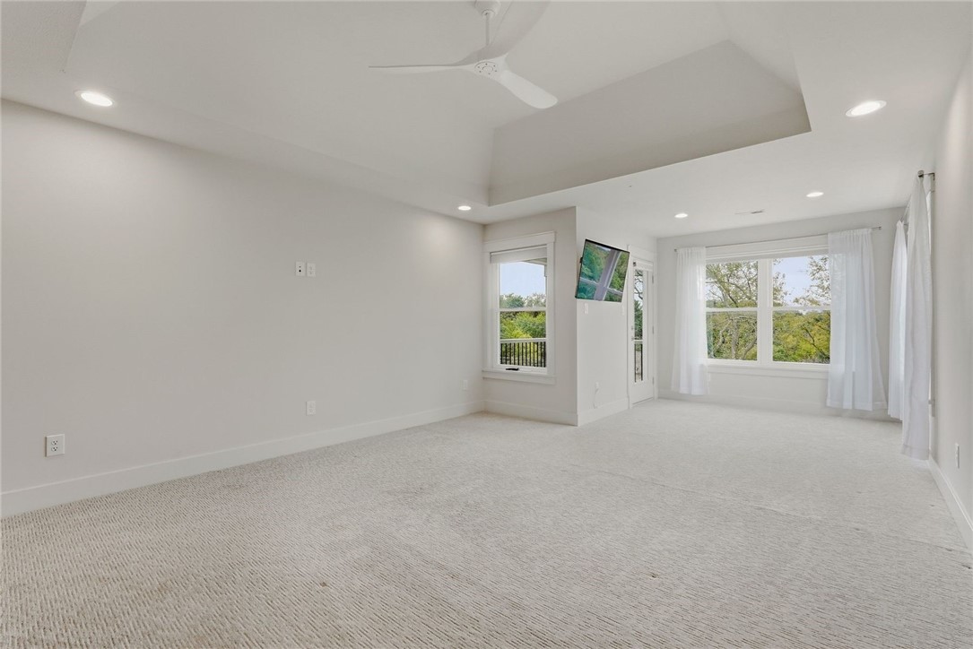 528 Harvest View Dr