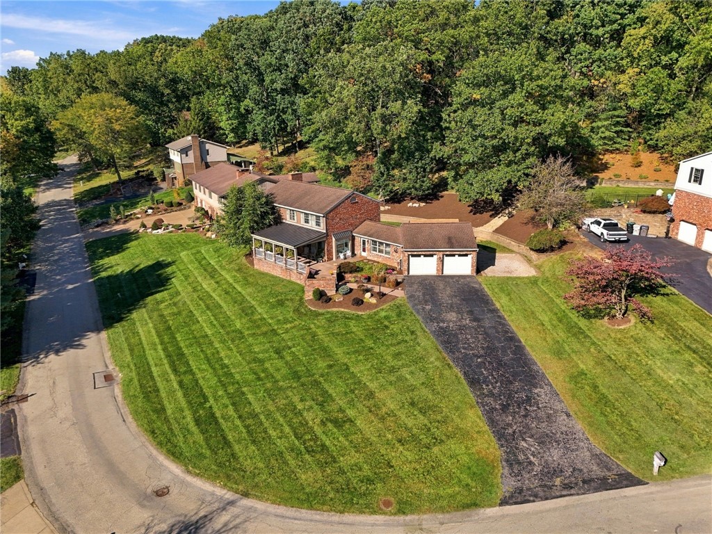 113 Woodside Dr