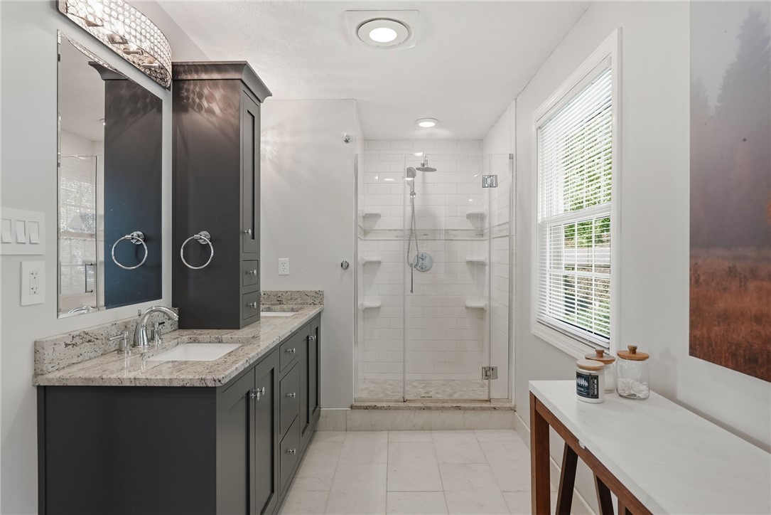 113 Woodside Dr