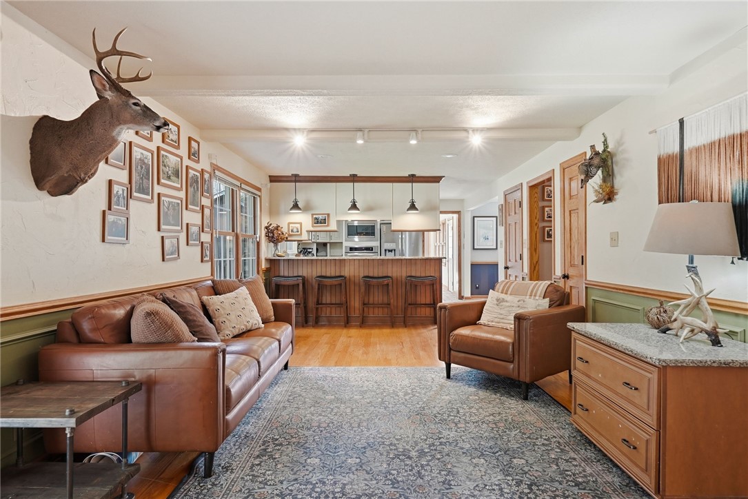113 Woodside Dr