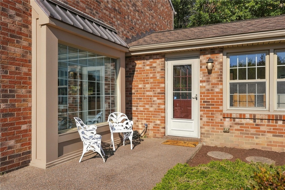 113 Woodside Dr