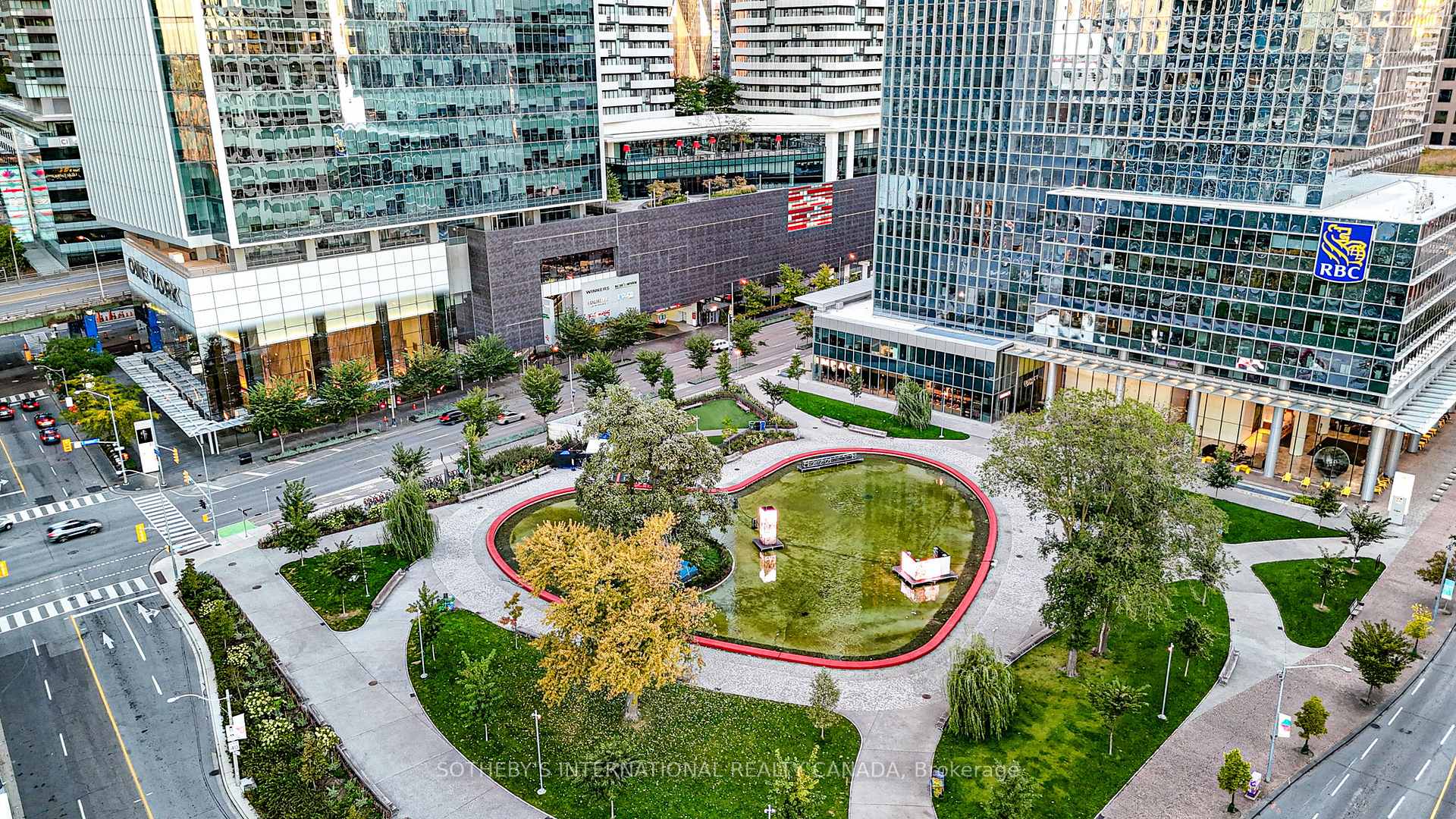 99 Harbour Square 3212