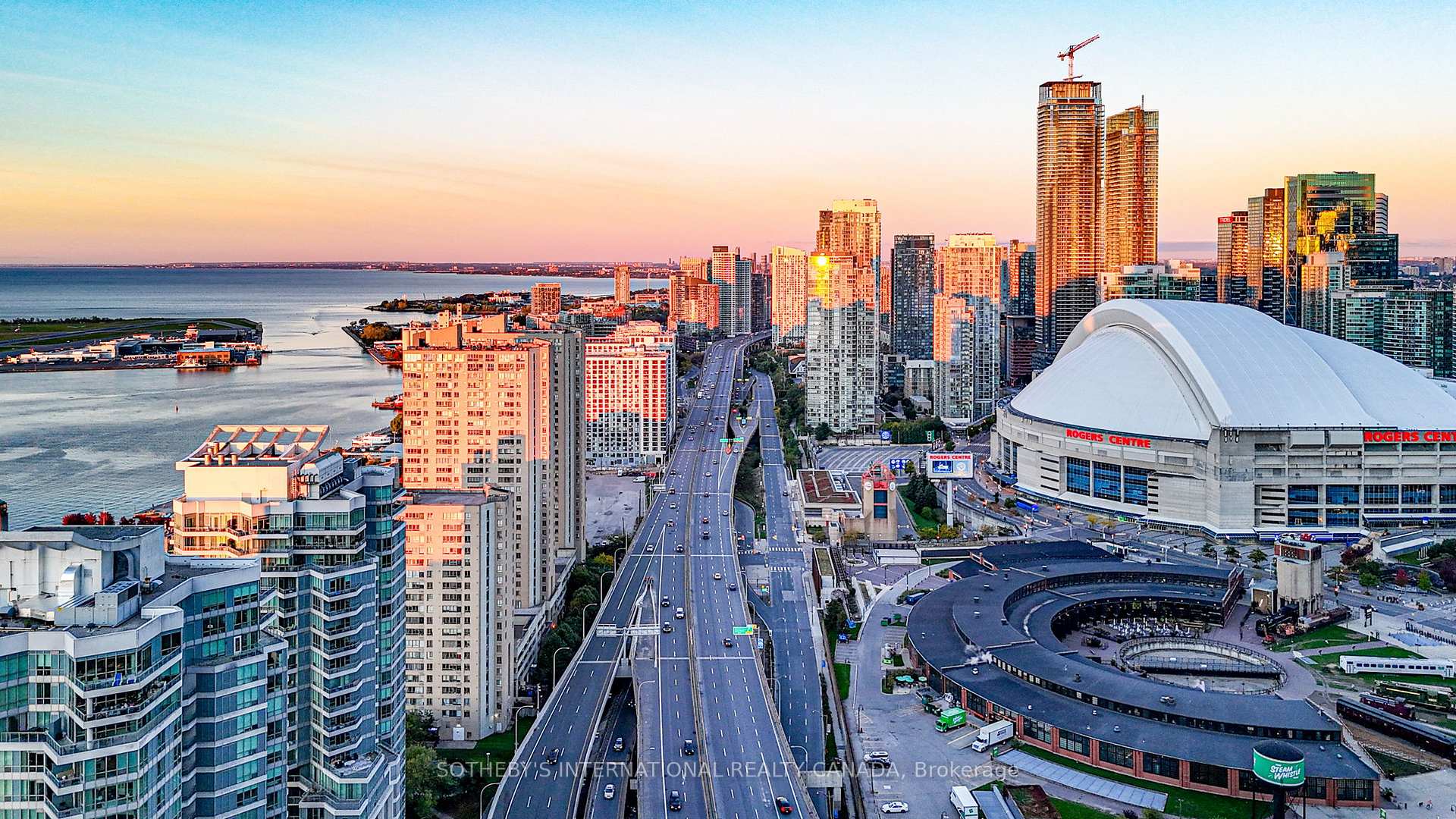 99 Harbour Square 3212