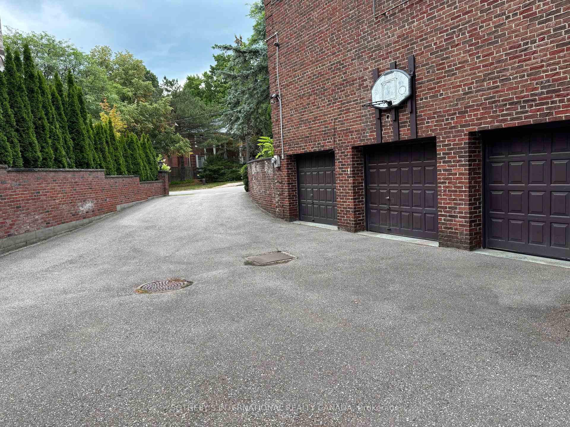 27 Junewood Crescent