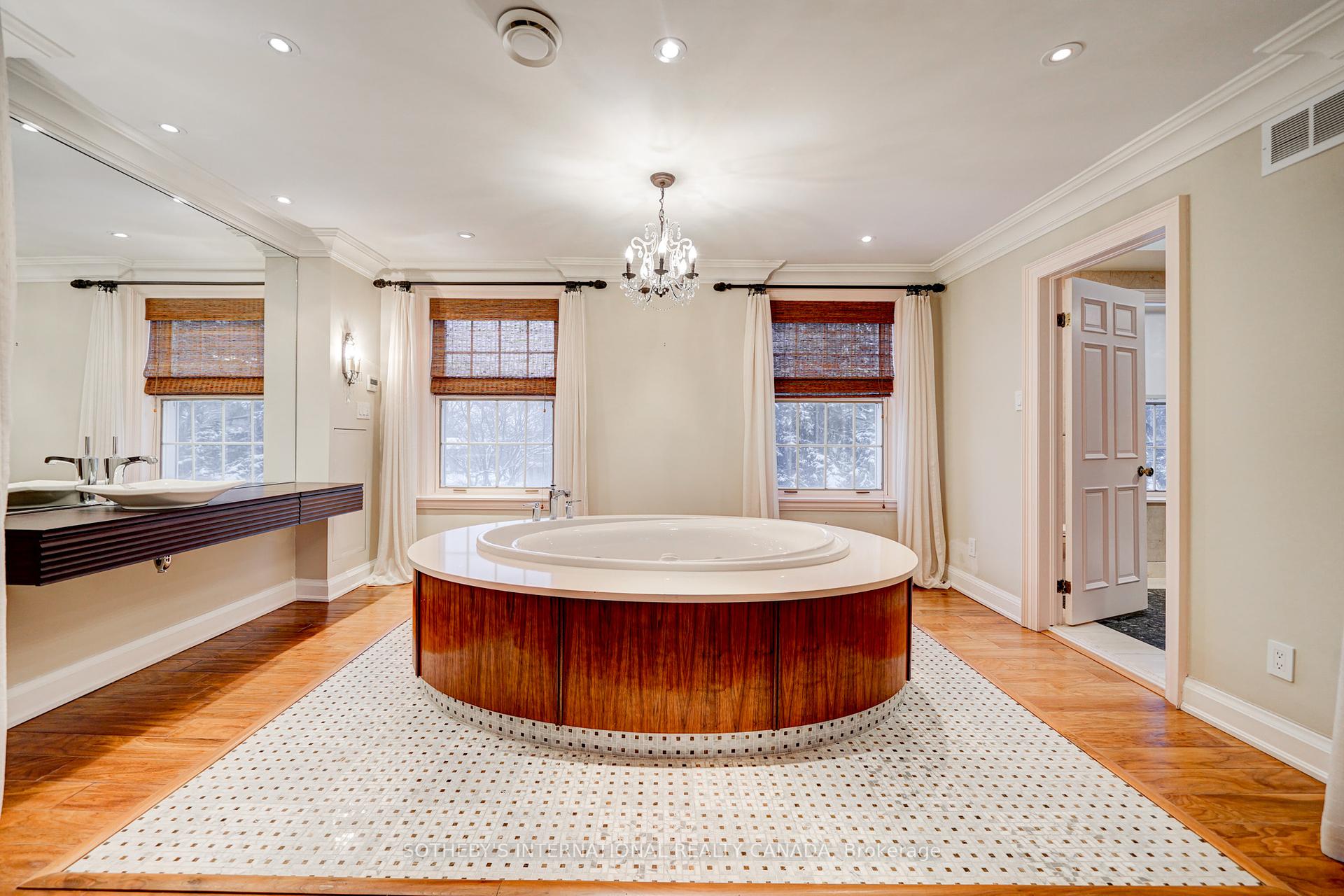 27 Junewood Crescent