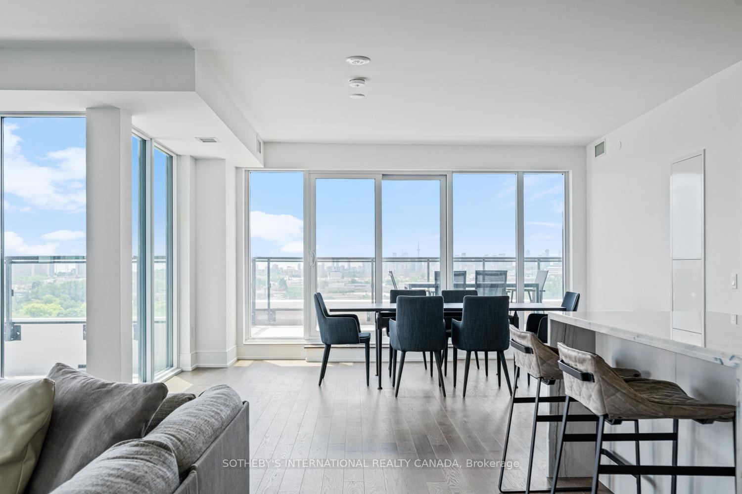 30 Inn on the Park Drive Unit: 1109