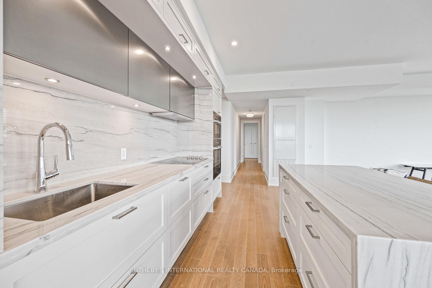 30 Inn on the Park Drive Unit: 1109