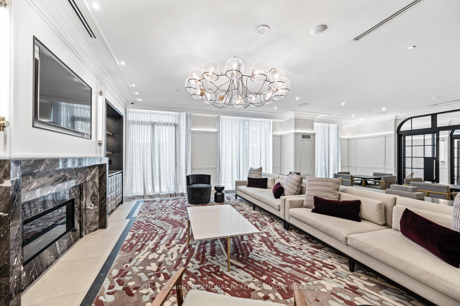 30 Inn on the Park Drive Unit: 1109