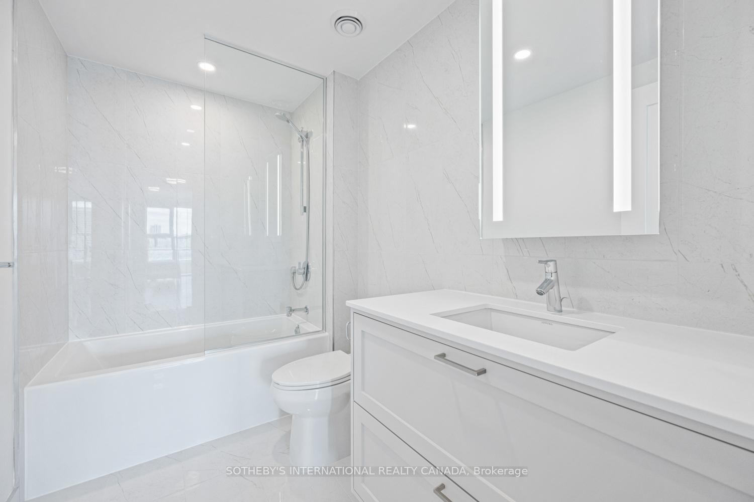 30 Inn on the Park Drive Unit: 1109