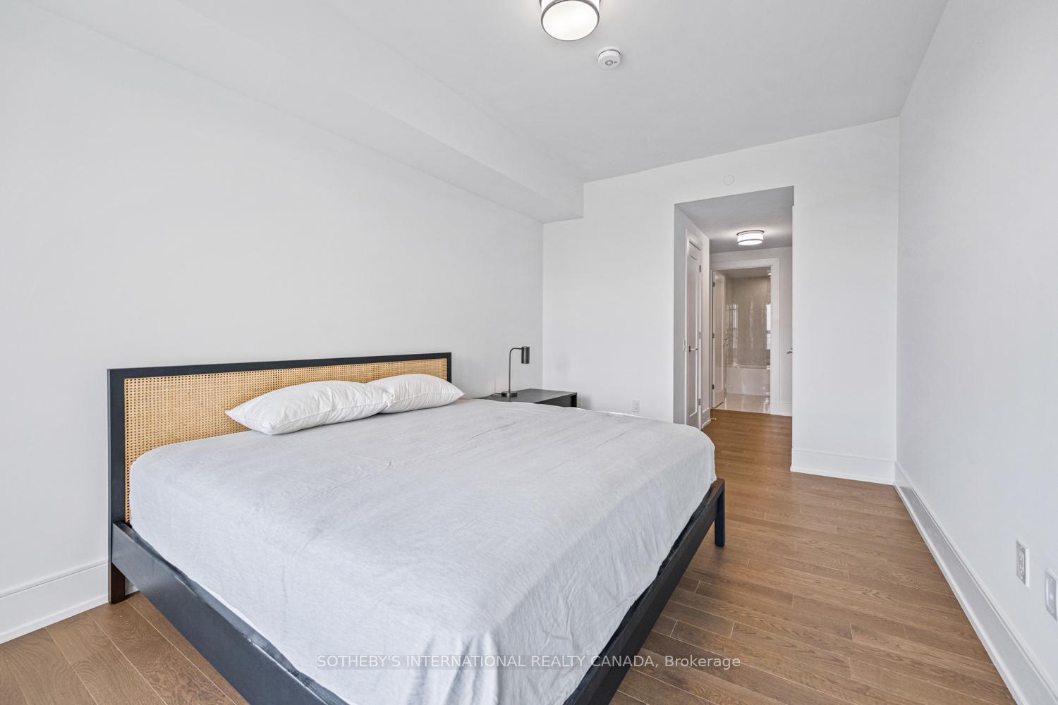 30 Inn on the Park Drive Unit: 1109