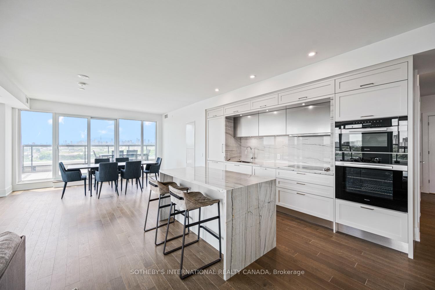 30 Inn on the Park Drive Unit: 1109