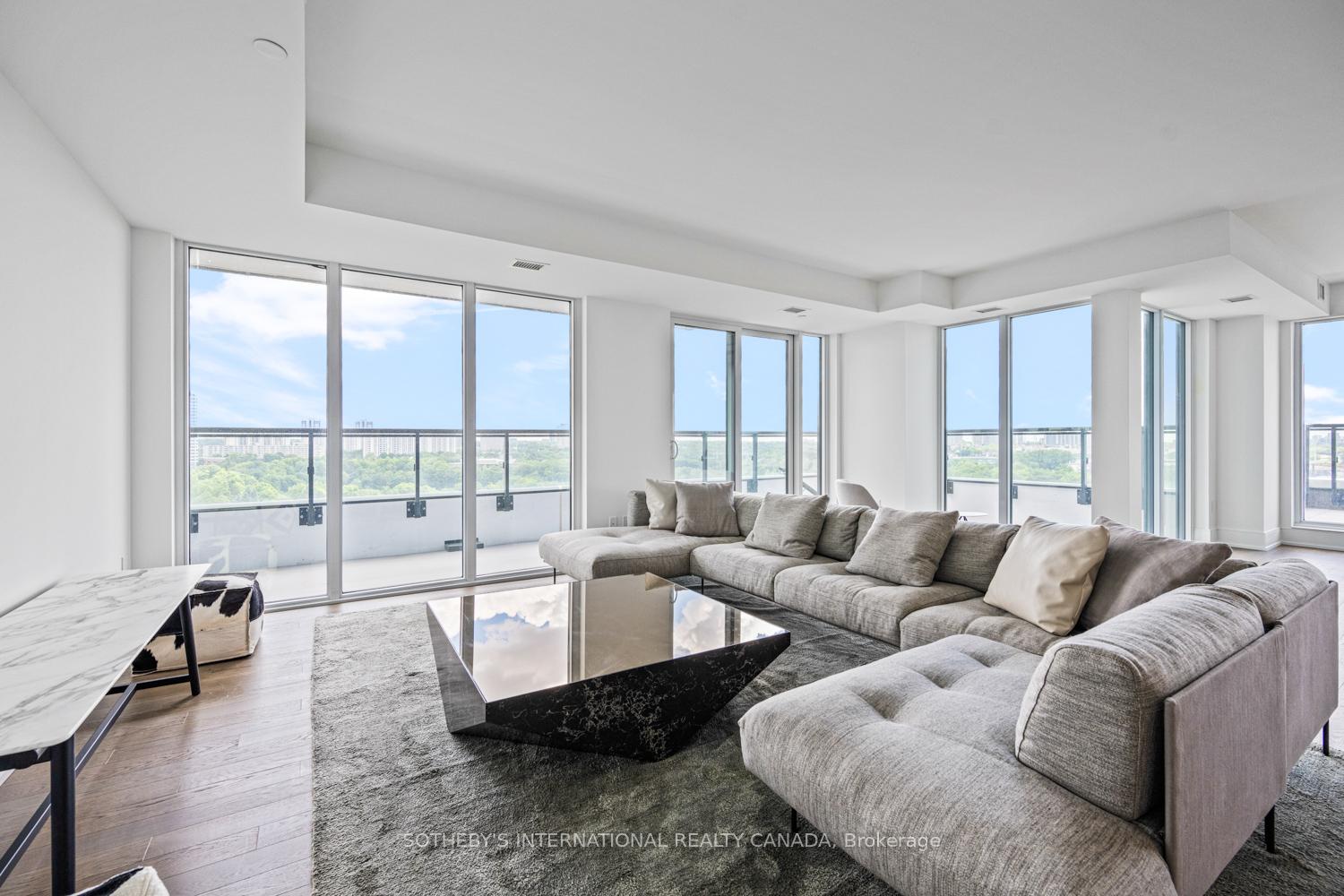 30 Inn on the Park Drive Unit: 1109