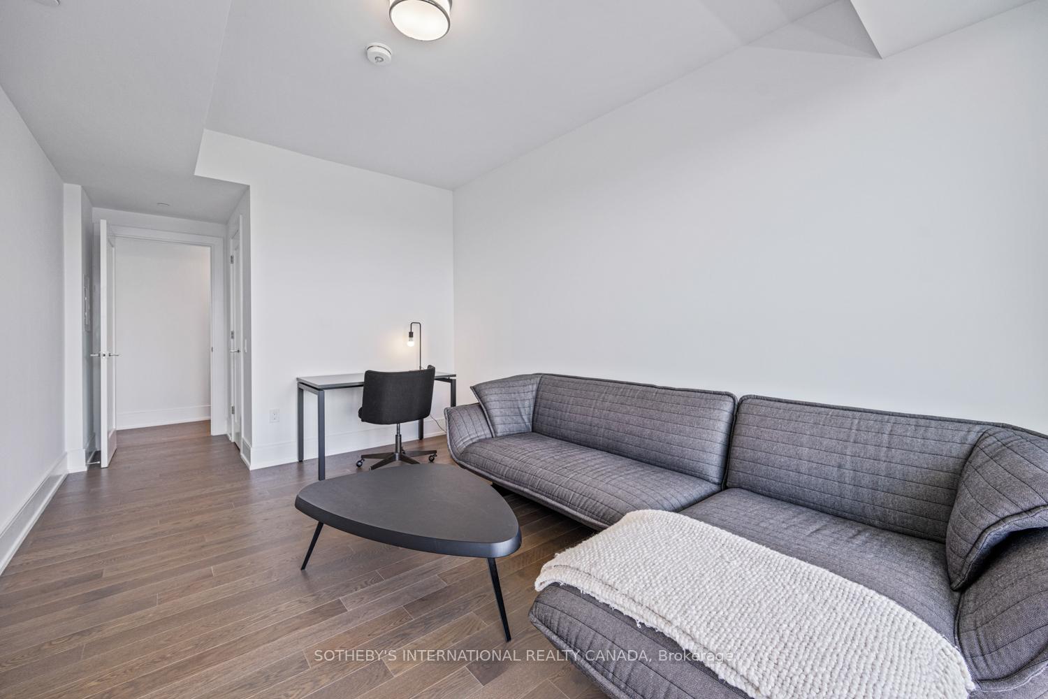 30 Inn on the Park Drive Unit: 1109