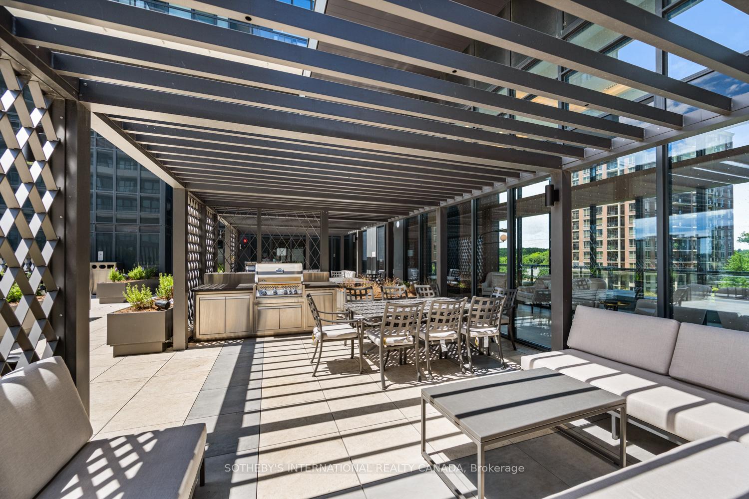 30 Inn on the Park Drive Unit: 1109