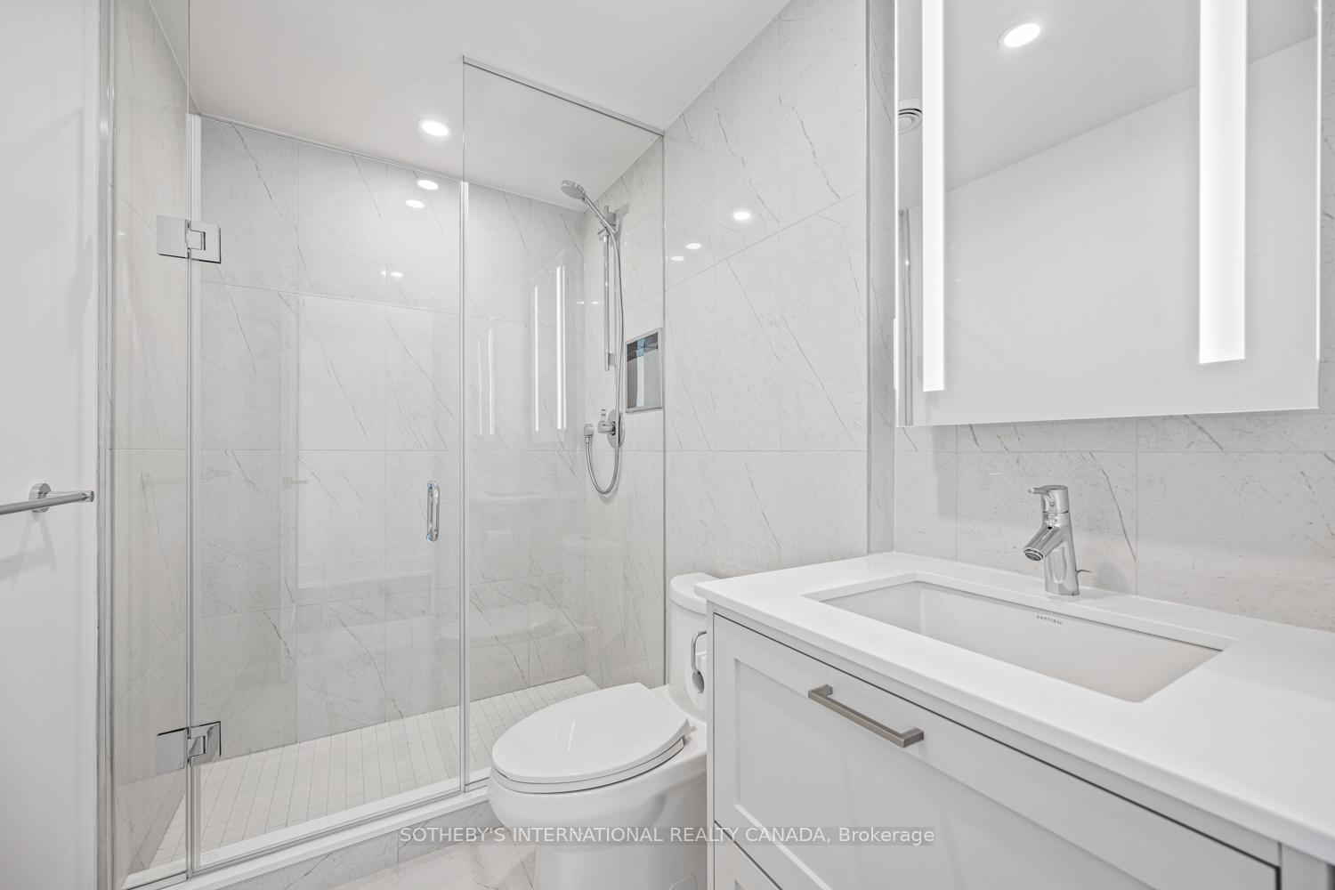 30 Inn on the Park Drive Unit: 1109