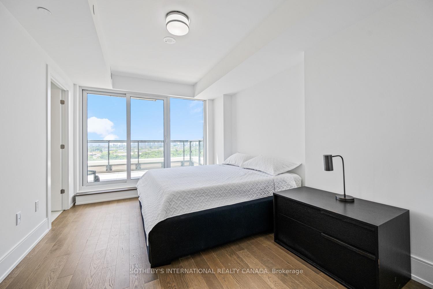 30 Inn on the Park Drive Unit: 1109