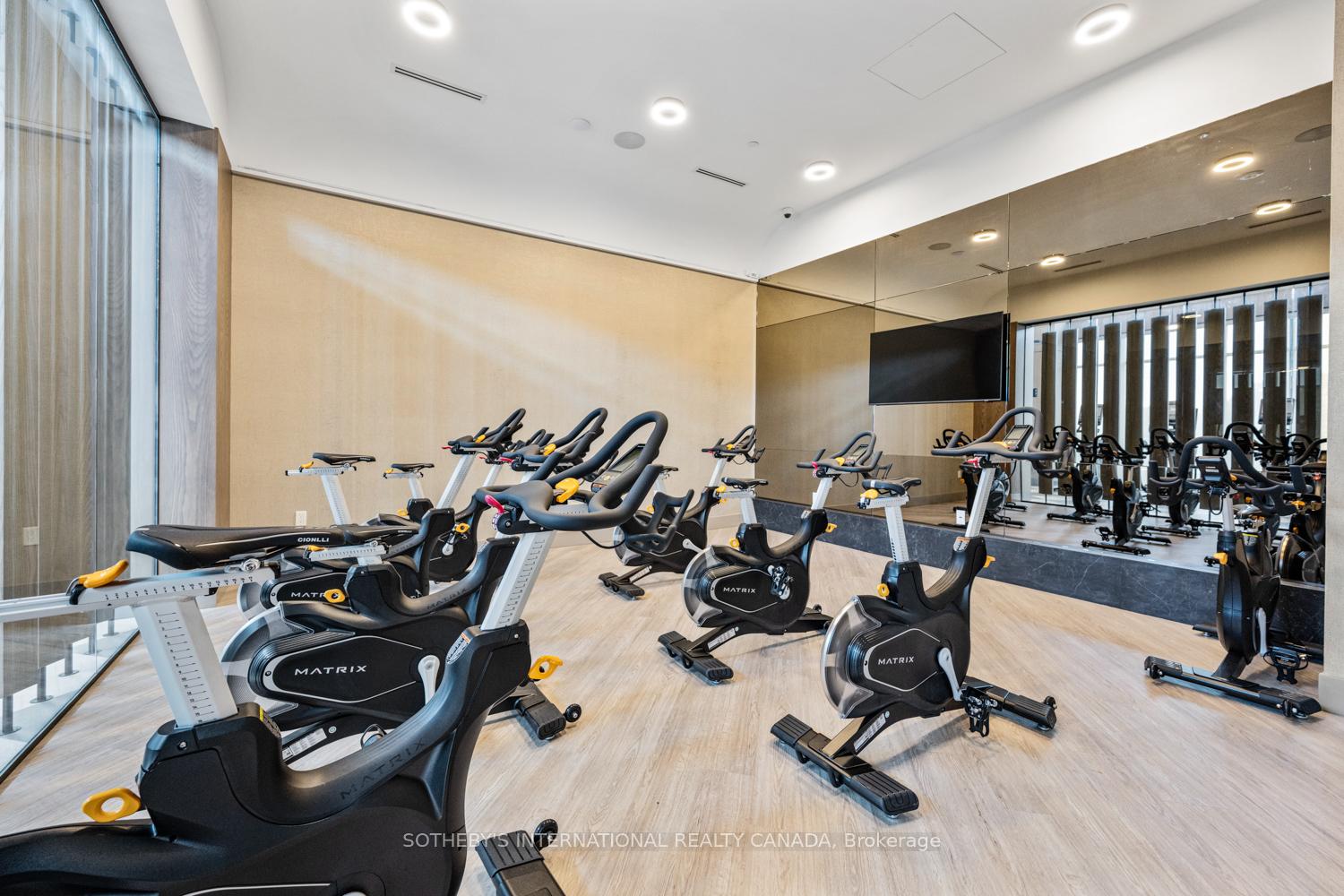 30 Inn on the Park Drive Unit: 1109