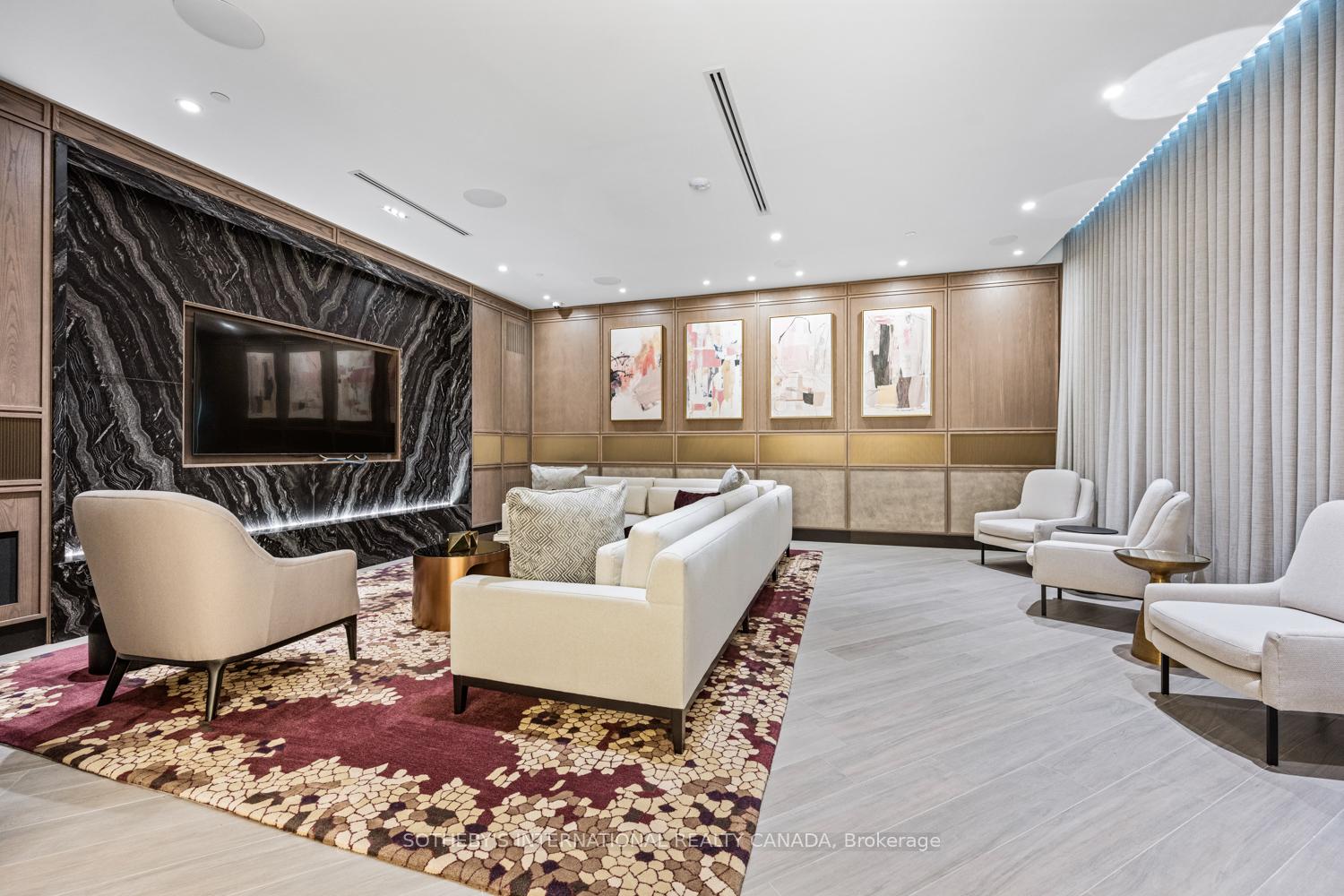 30 Inn on the Park Drive Unit: 1109