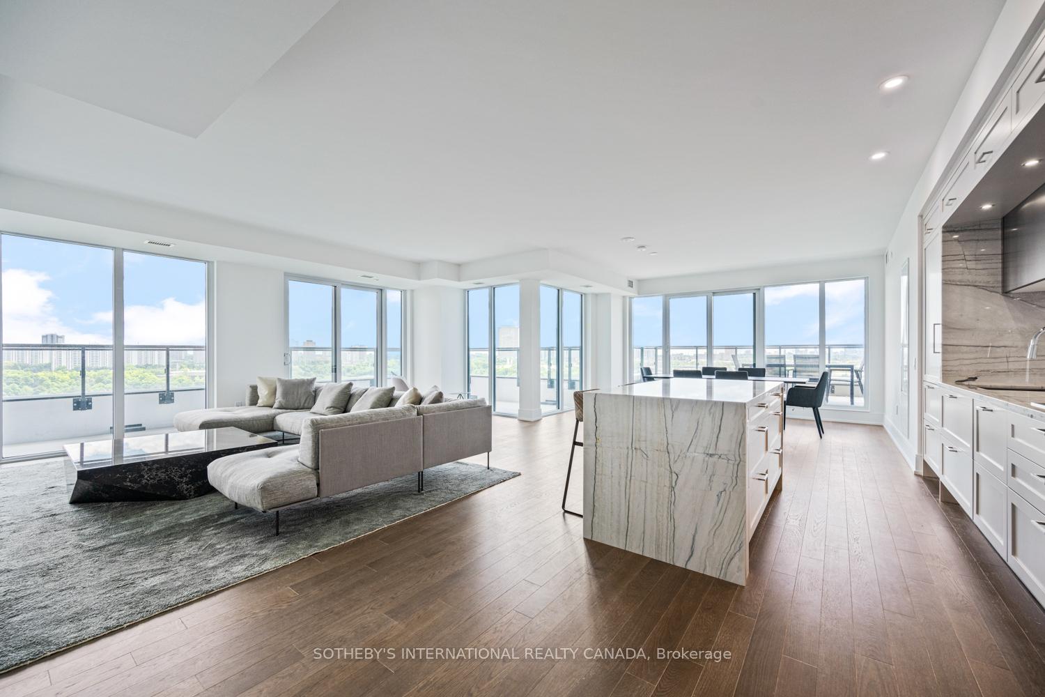 30 Inn on the Park Drive Unit: 1109