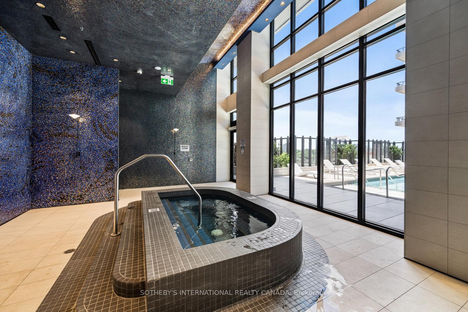 30 Inn on the Park Drive Unit: 1109