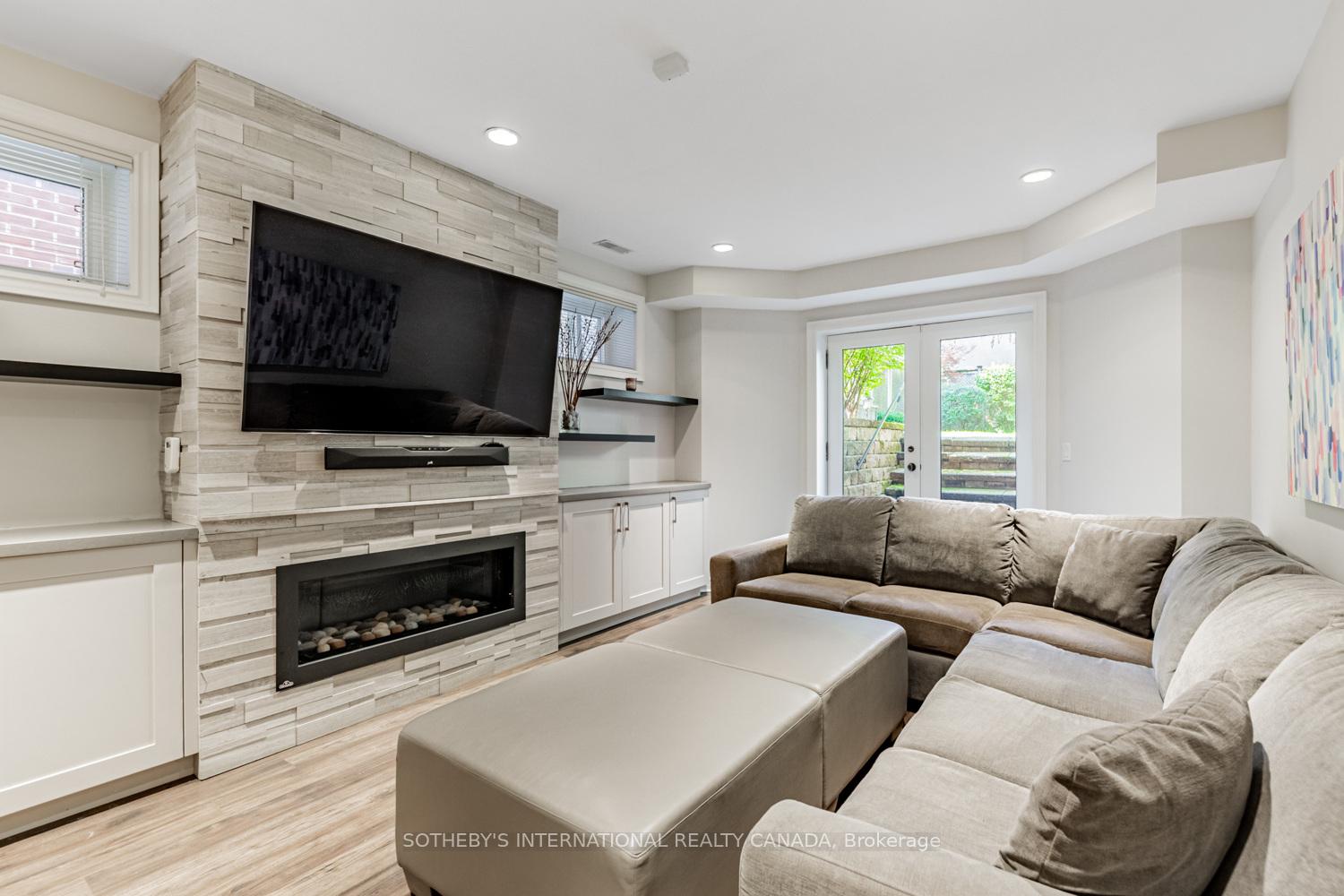 446 Elm Road