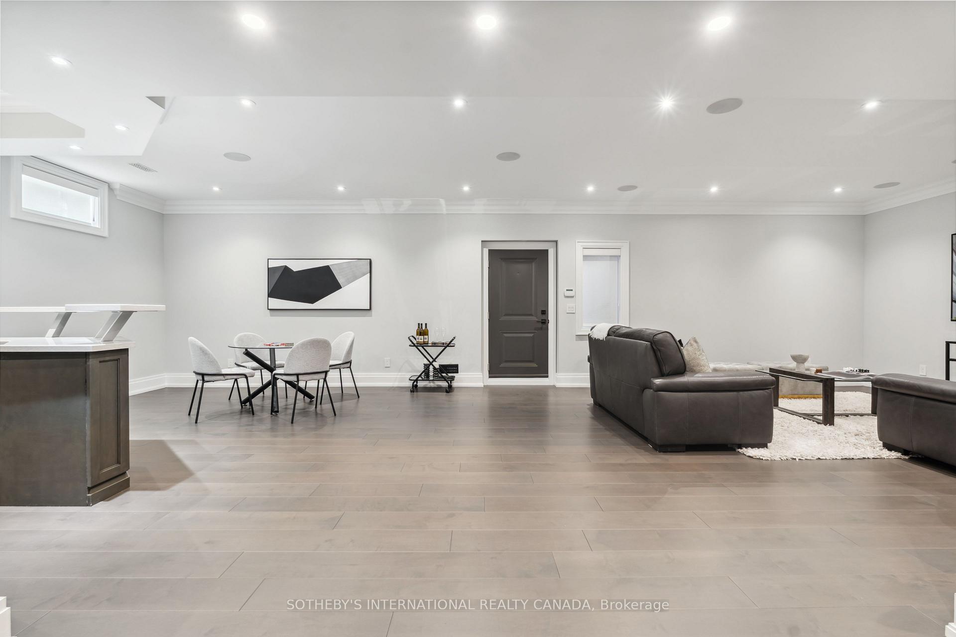 222 Connaught Avenue