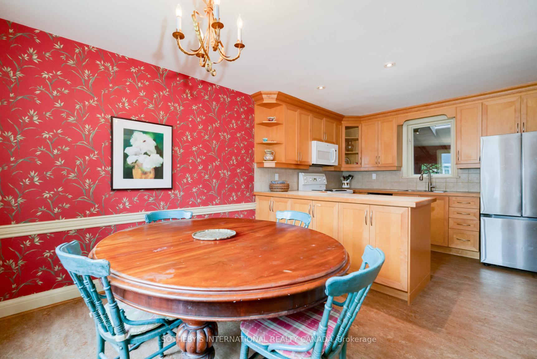 239 Empress Avenue