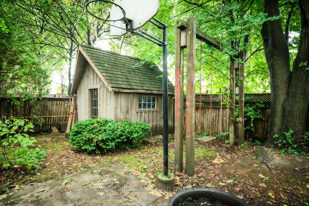 239 Empress Avenue