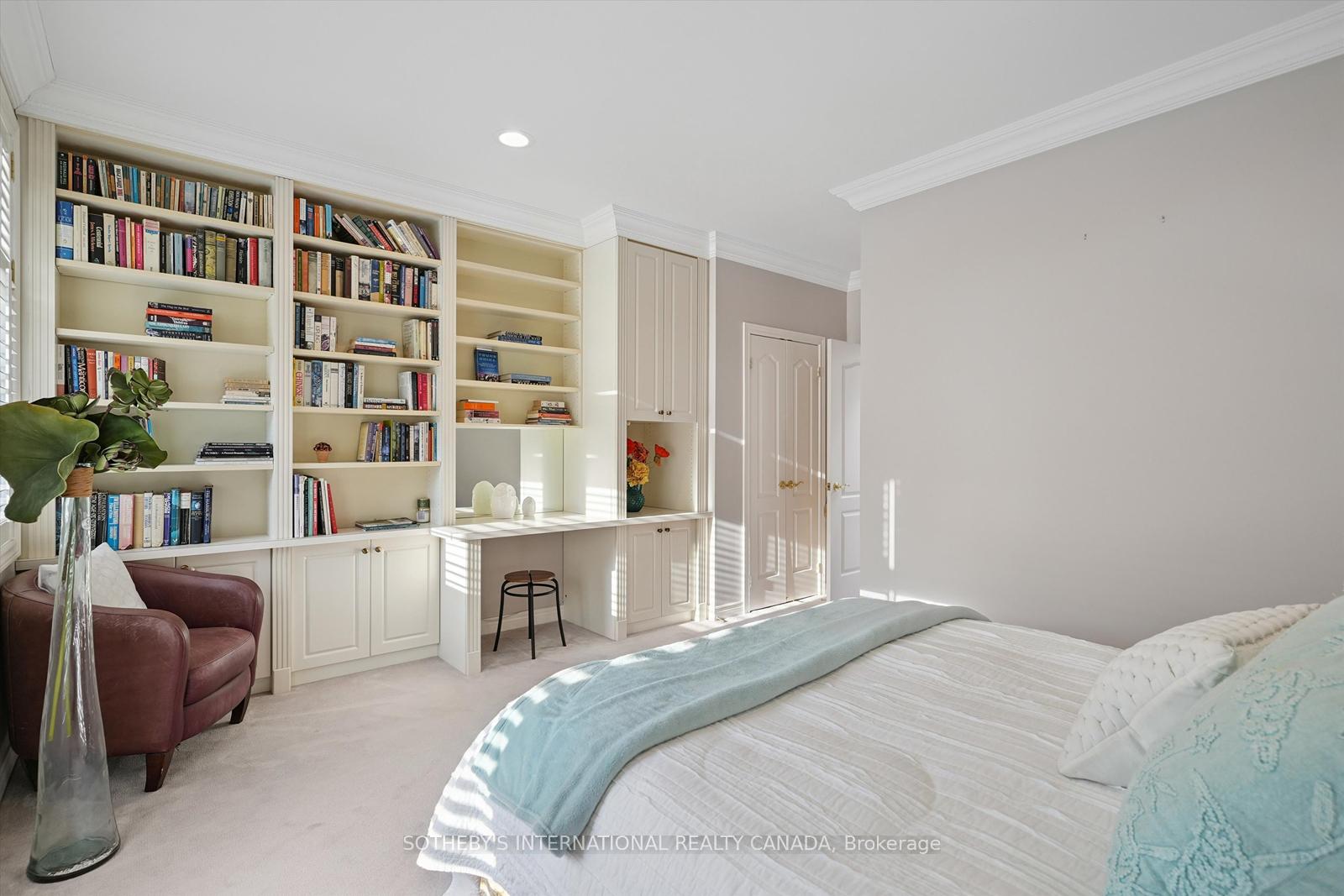 260 Russel Hill Road 4