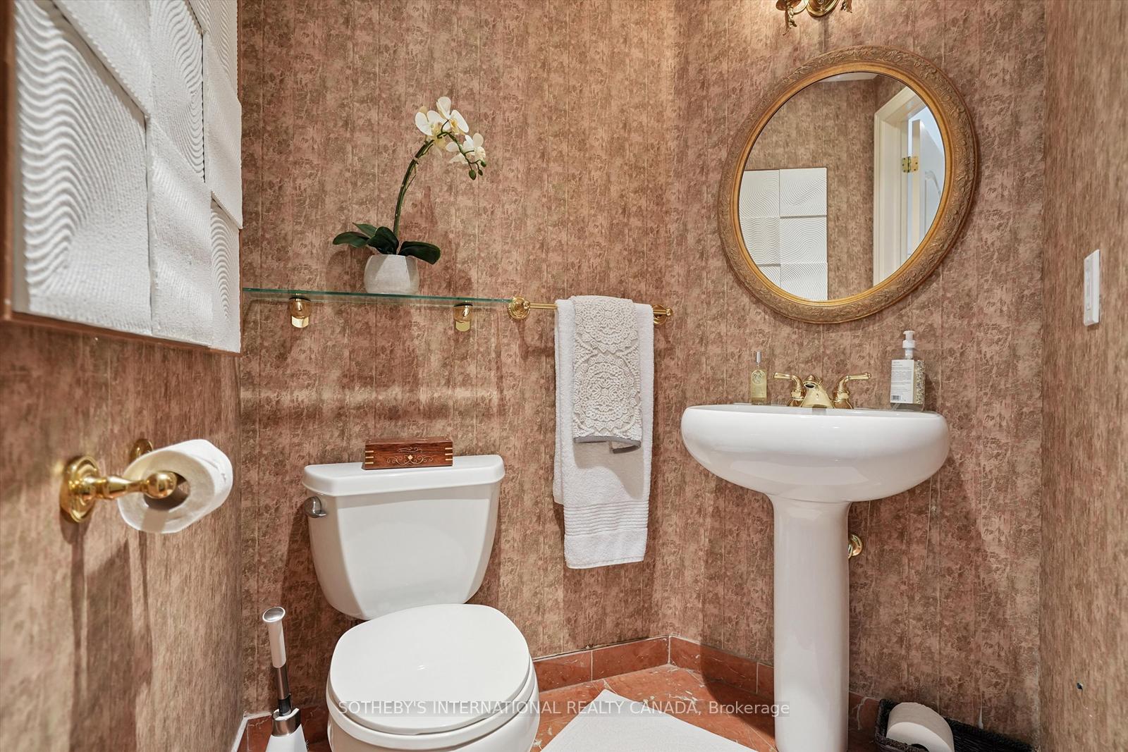 260 Russel Hill Road 4