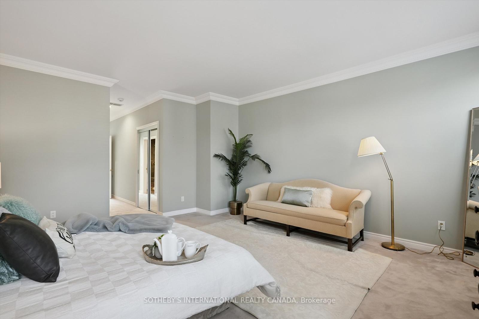 260 Russel Hill Road 4