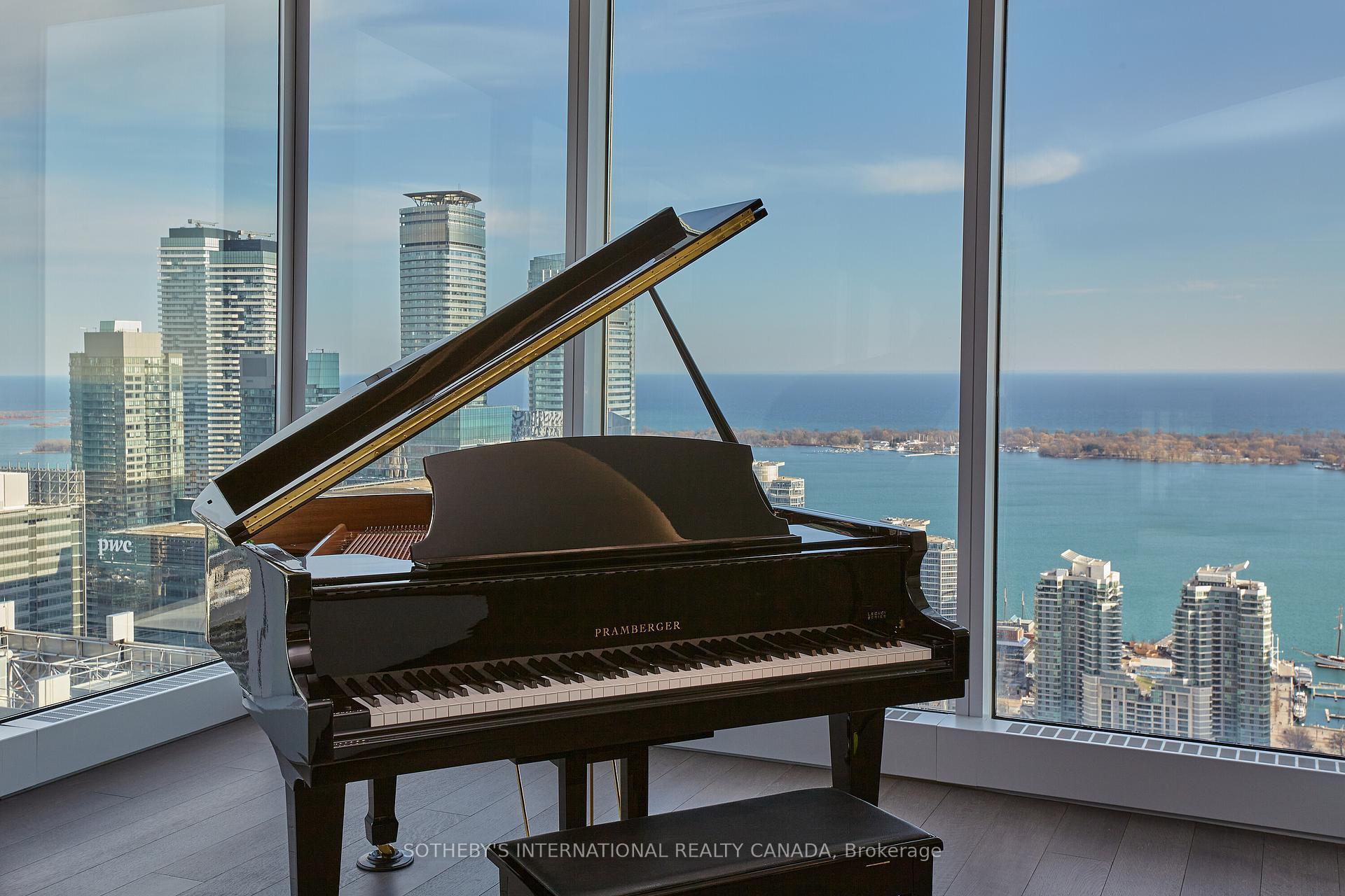 183 Wellington Street W 4602/03