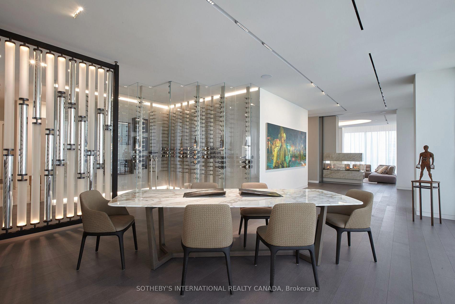 183 Wellington Street W 4602/03