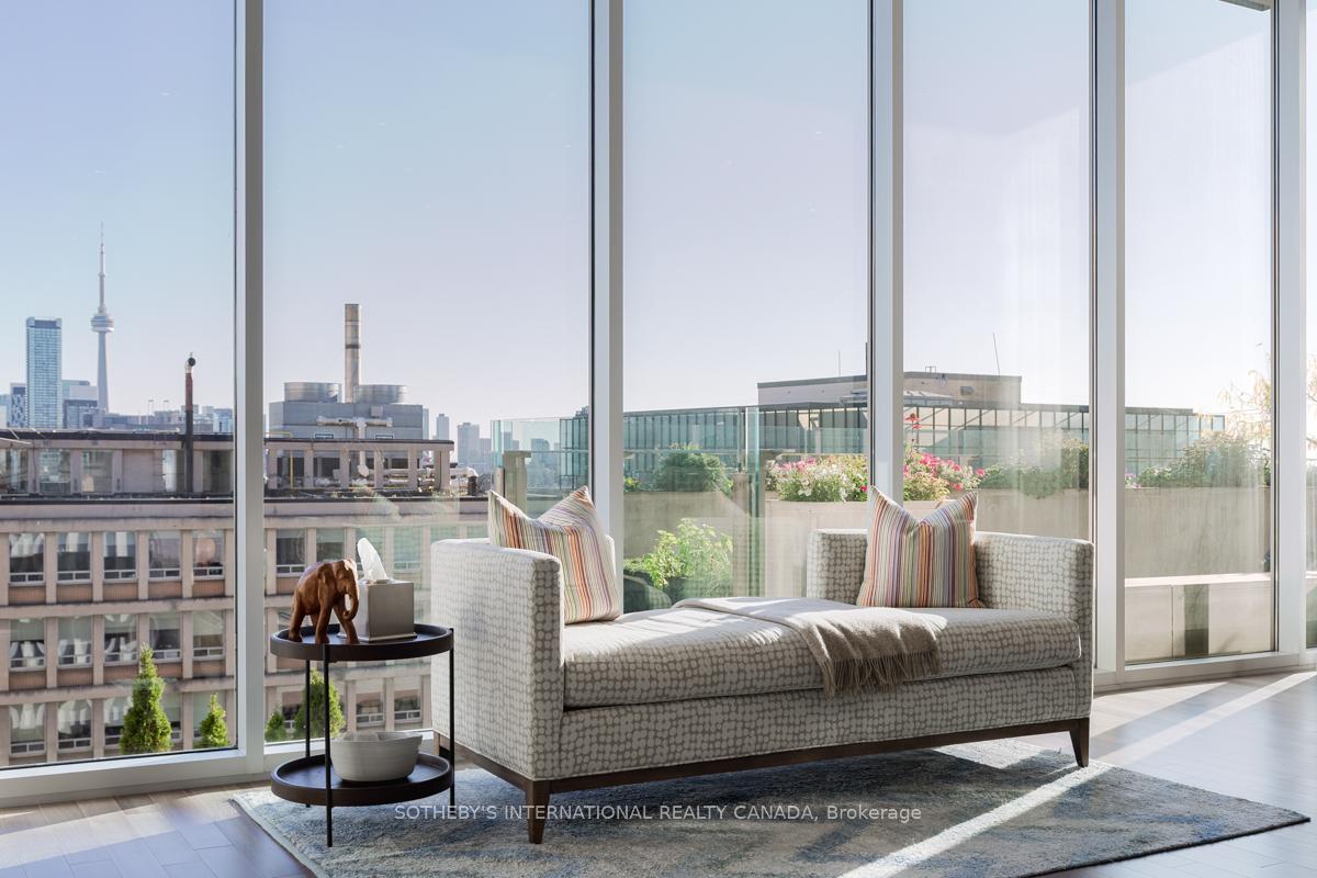 155 Cumberland Street 1201, Toronto C02 Unit: 1201